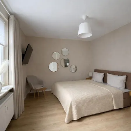 شقة Schaebu! 8 Urlaub In Der Historischen Stadtmauer *