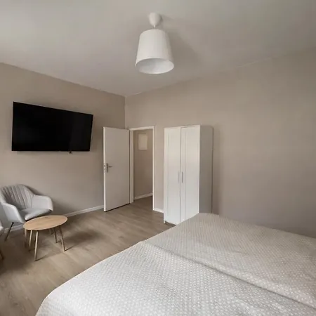 Apartment Schaebu! 8 Urlaub In Der Historischen Stadtmauer Cottbus